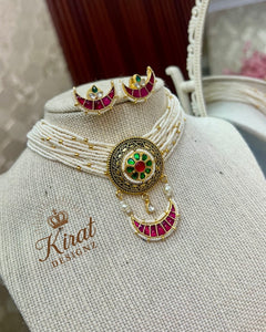 Naaz-e-Kundan