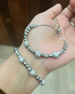 Bracelet (pair)